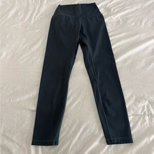 Navy Born Primitive 7/8 Length Women’s Leggings NWOT